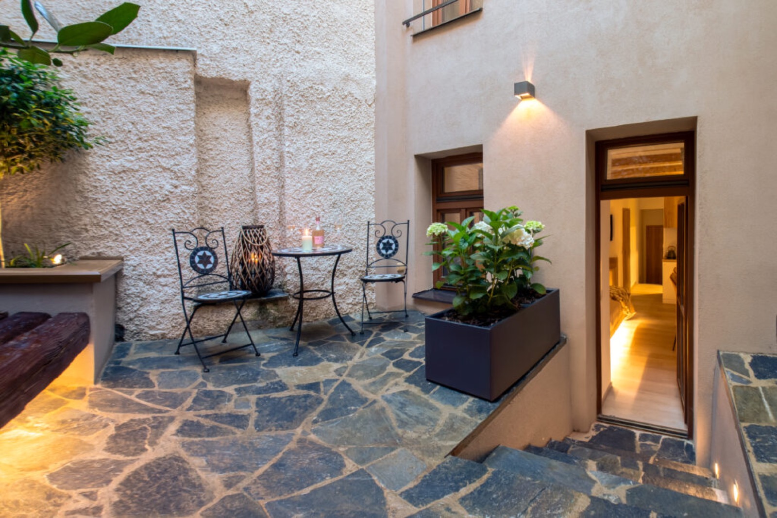 White Wolf Boutique Apartments – ubytování