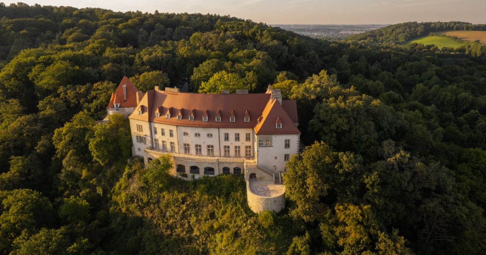 Zinar Castle – ubytování